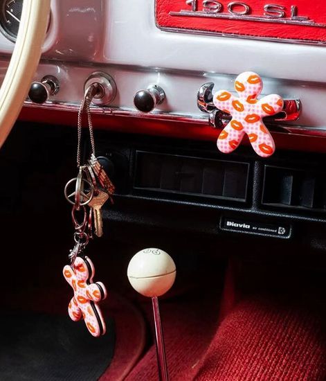 Цветы вишни, ароматизатор для автомобиля NIKI LIPS, Mr&Mrs Fragrance