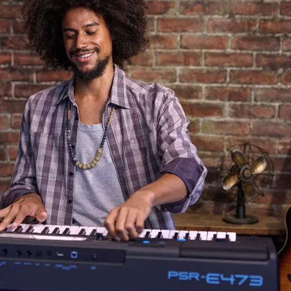 Yamaha PSR-E473 Black