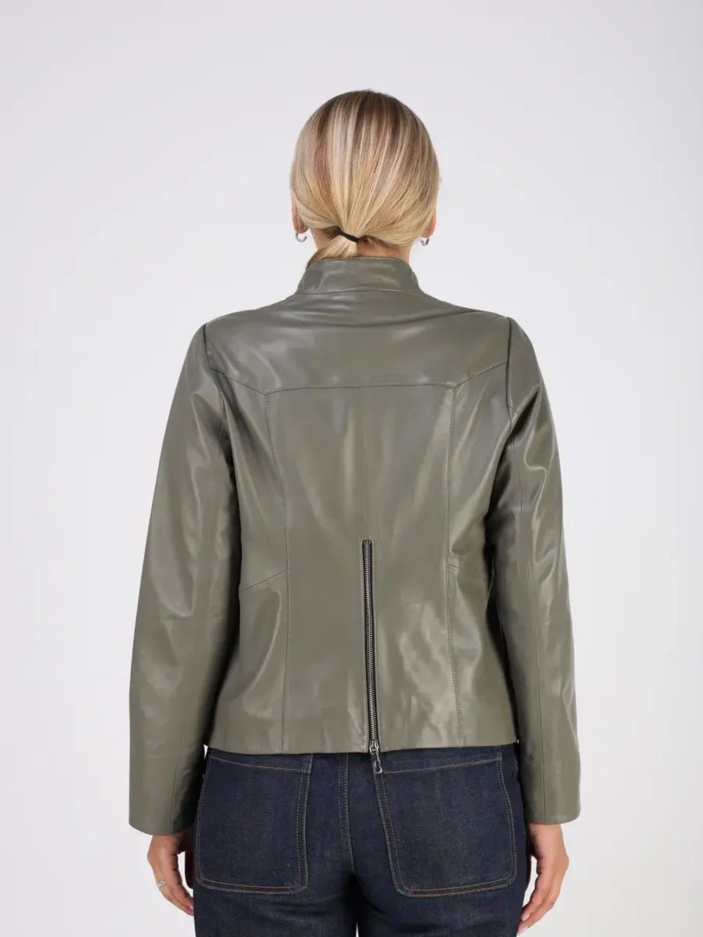 Кожаная куртка демисезонная косуха