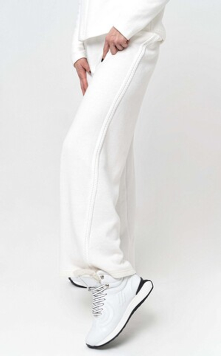 Кроссовки на меху