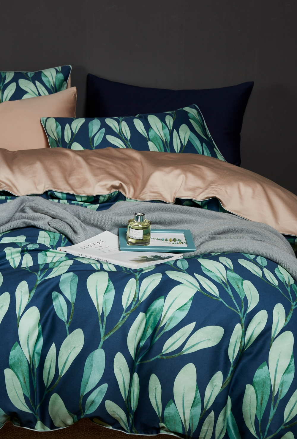 Комплект постельного белья Сатин Премиум на резинке CPAR042