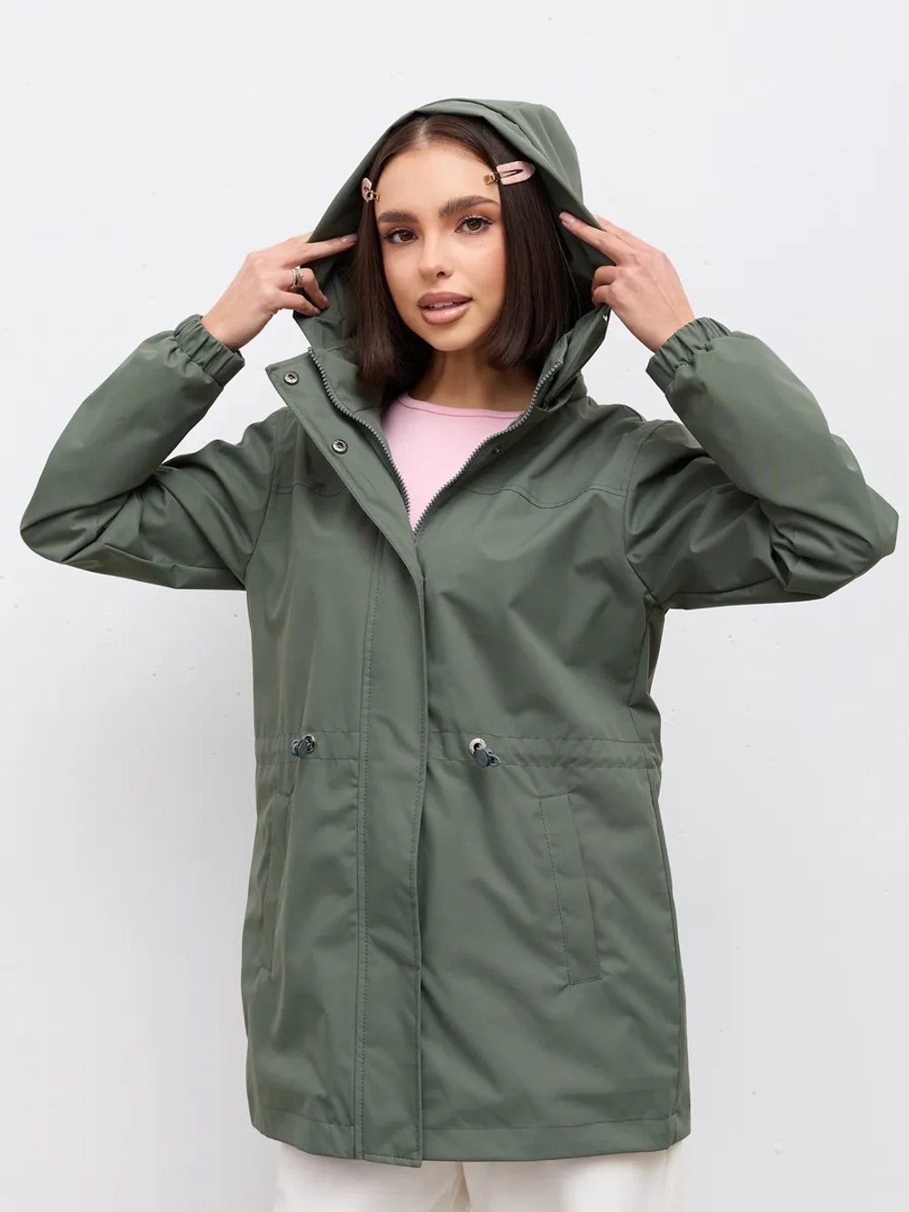 Ветровка с капюшоном удлиненная