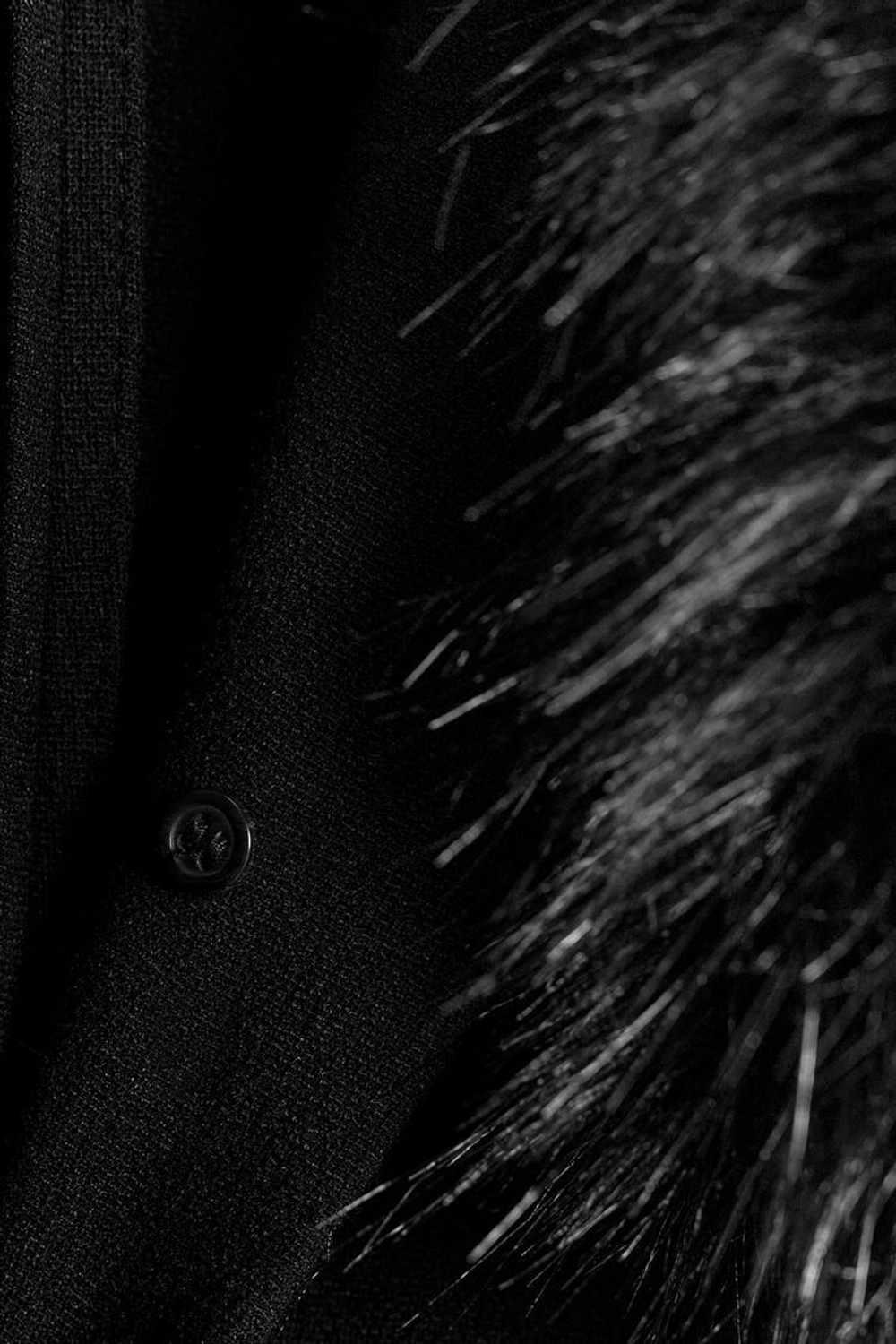 ZARA ПРИТАЛЕННАЯ КУРТКА С ВОРОТНИКОМ ИЗ ИСКУССТВЕННОГО МЕХА — ZW COLLECTION, ЧЕРНЫЙ