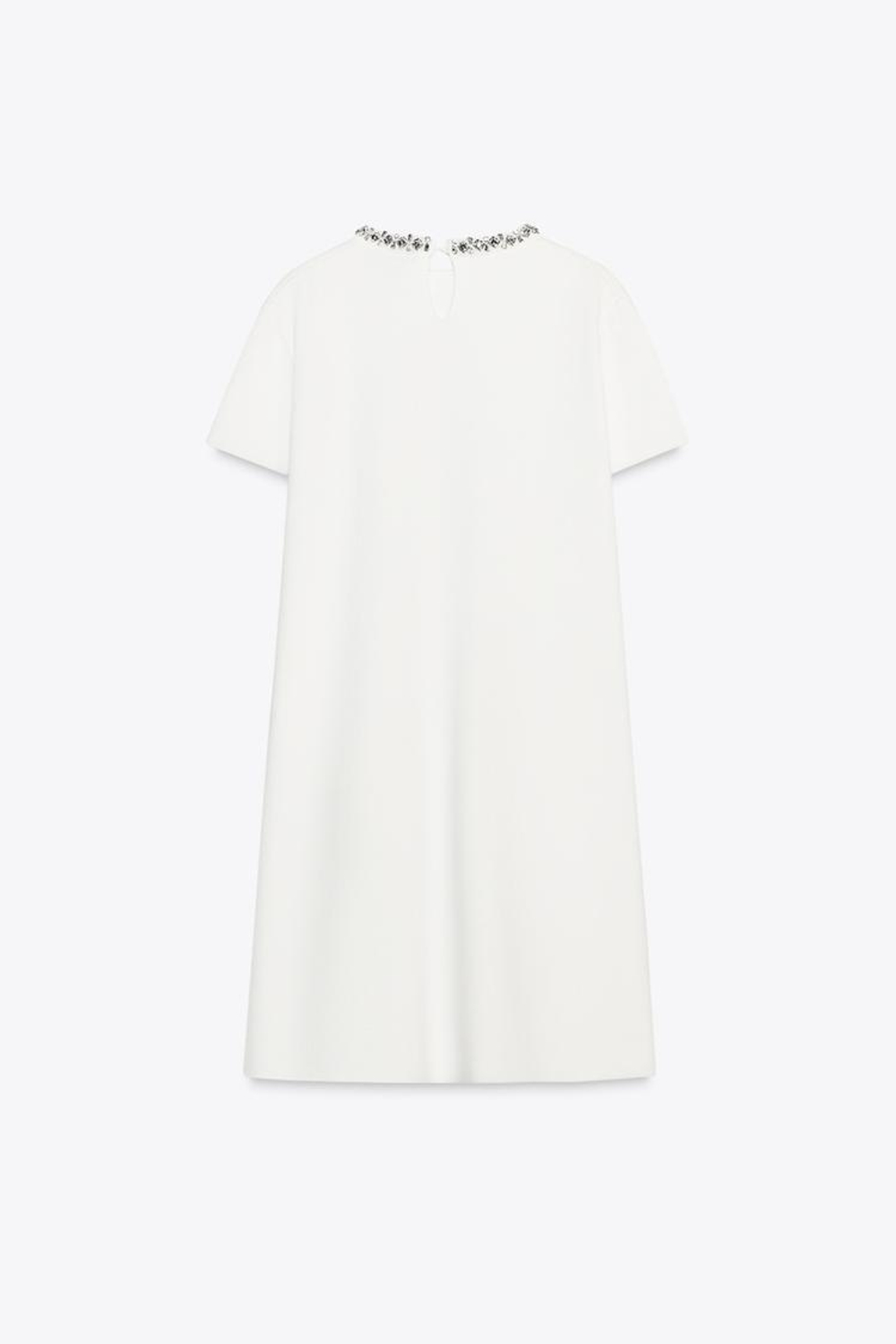 ZARA ОДНОТОННОЕ МИНИ-ПЛАТЬЕ СО СТРАЗАМИ, БЕЛЫЙ