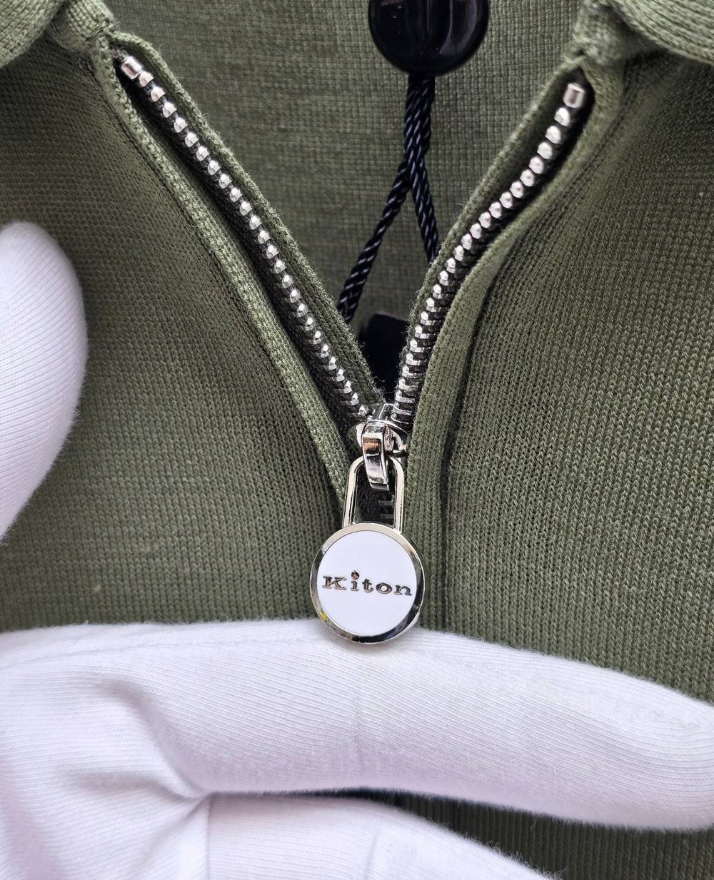 Поло Kiton
