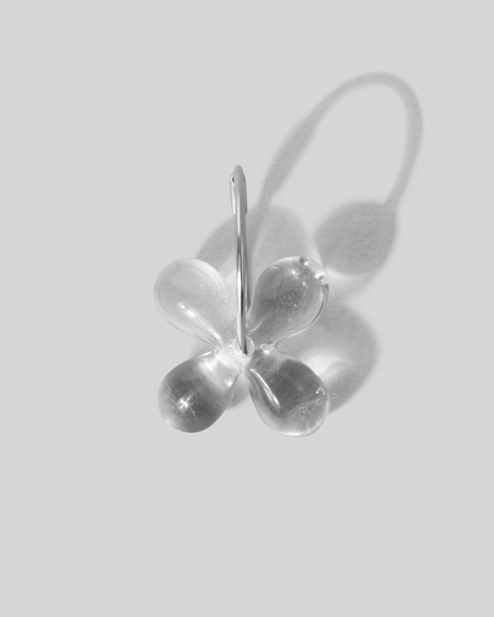 Моносерьга Glass Flower Clear