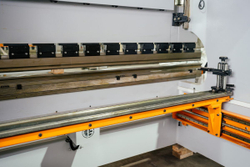 Гидравлический листогибочный пресс Ermaksan Power Bend Pro 2600-100