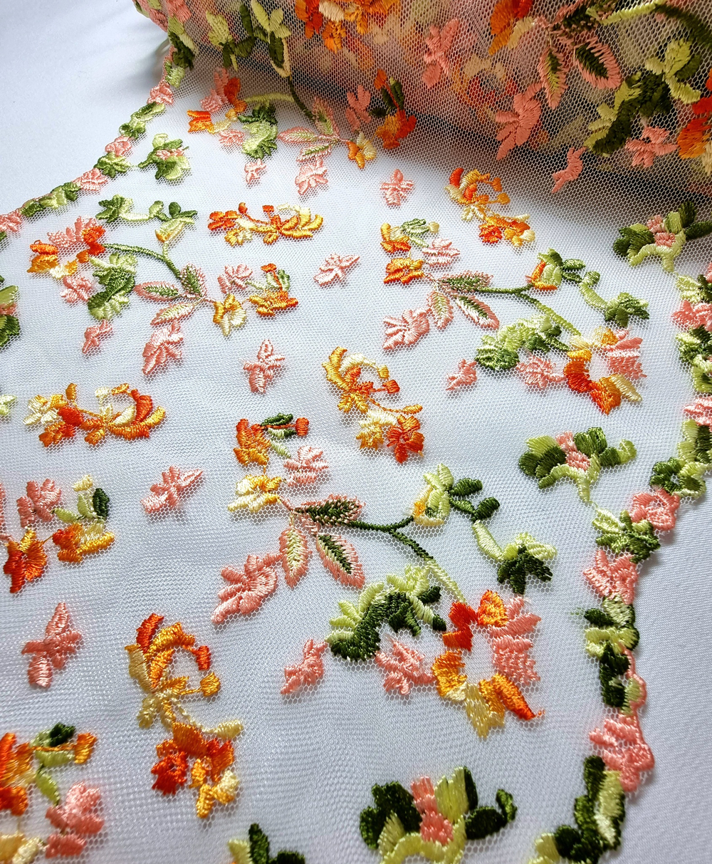 Вышивка на сетке цветочный луг К108