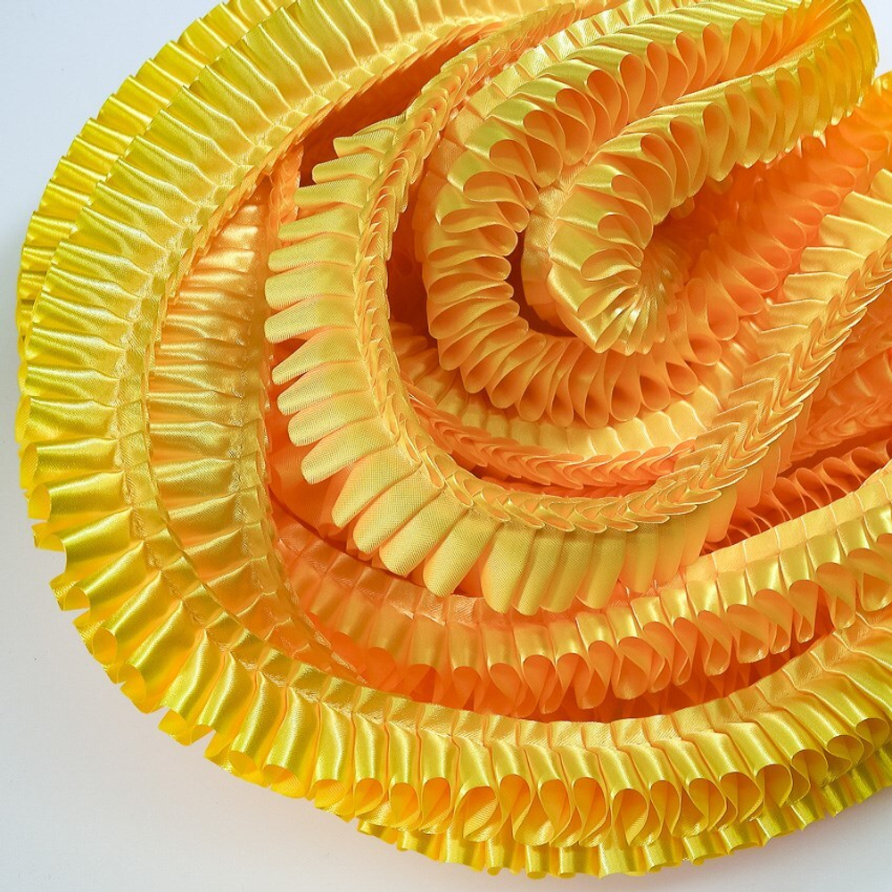 Лента плиссированная для наградных розеток. Цвет ЖЁЛТЫЙ. Код цвета 011А.