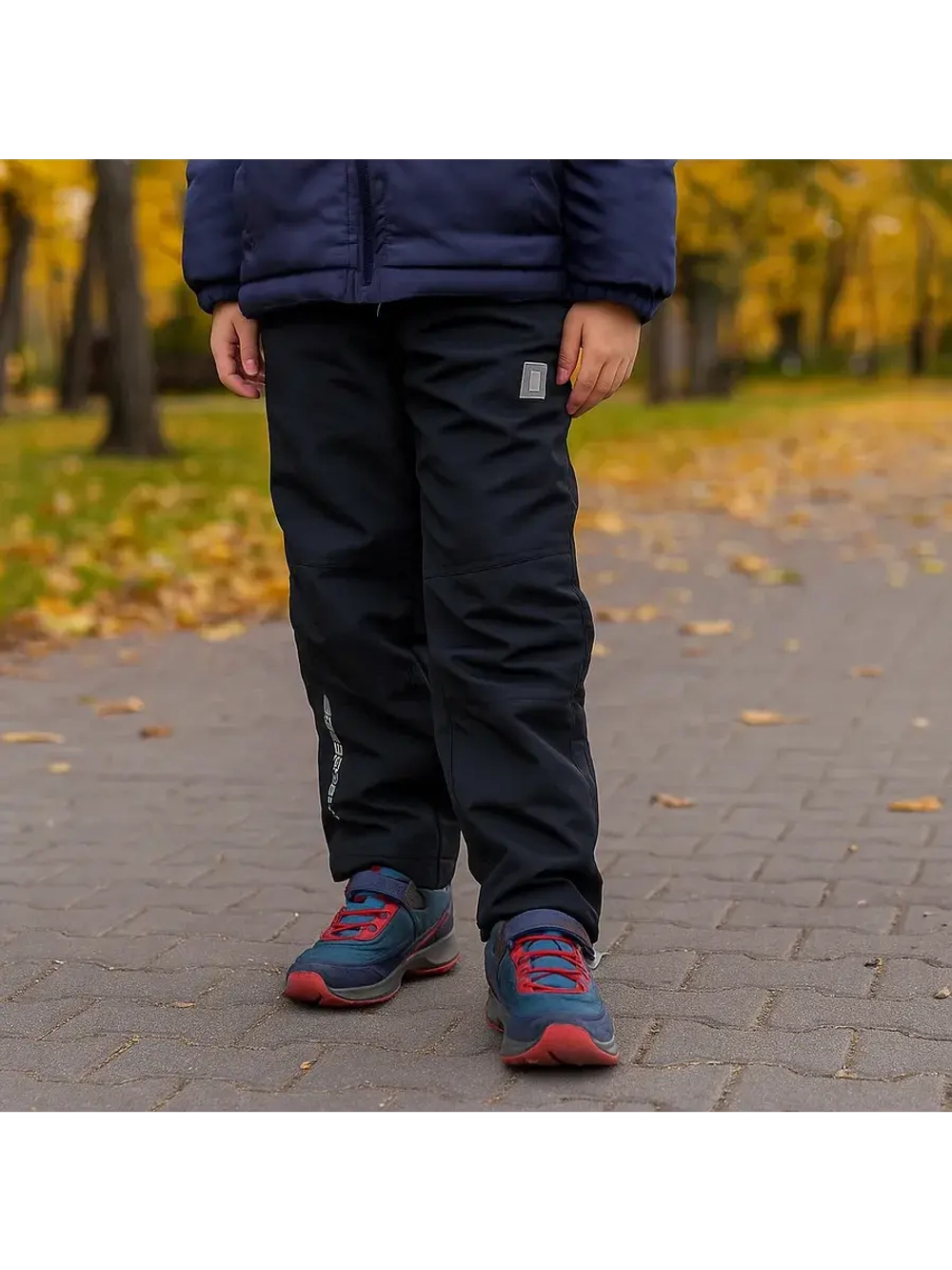 Брюки универсальные непромокаемые.