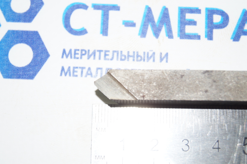 Резец токарный проходной прямой цельный 10х10х120 Р6АМ5