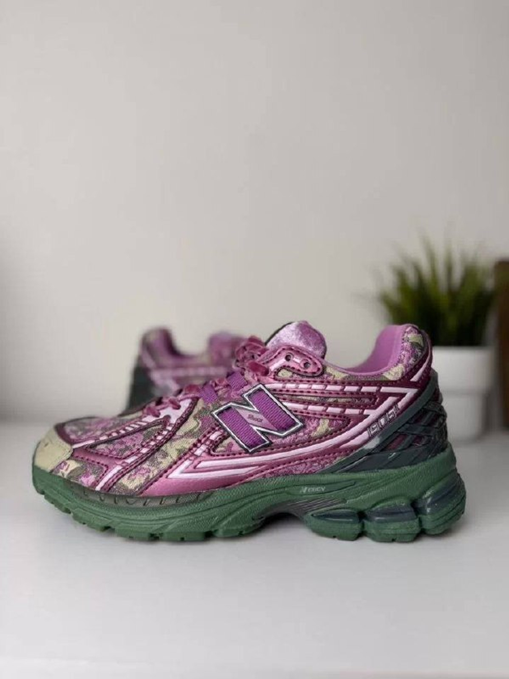 Кроссовки New Balance 1906