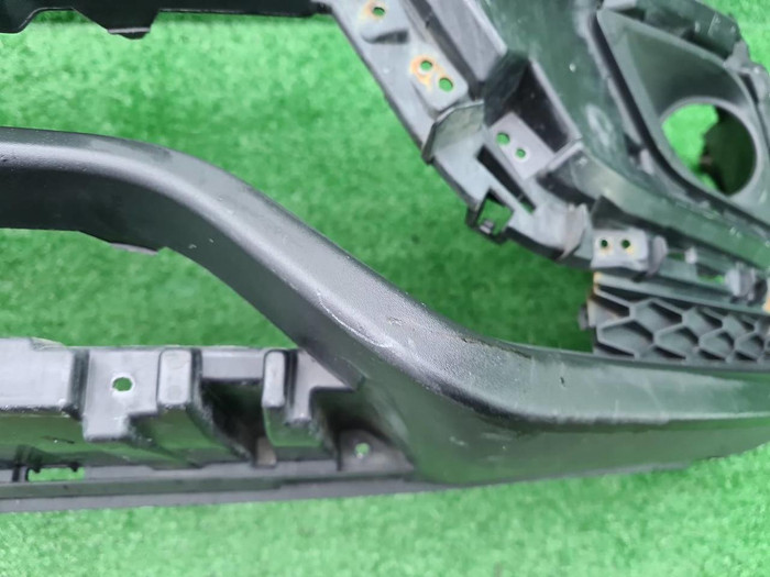 Бампер передний Lada Vesta (2015-2022) Cross