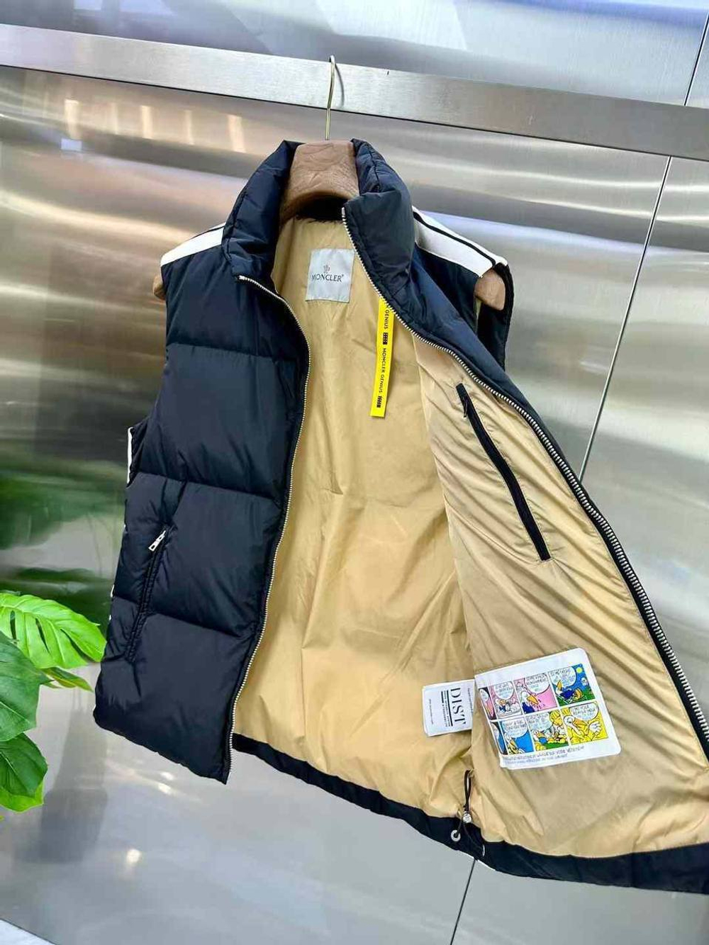 Жилет Moncler