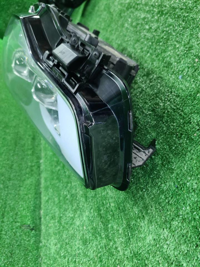 Фара левая Kia Quoris (2012-2018) LED