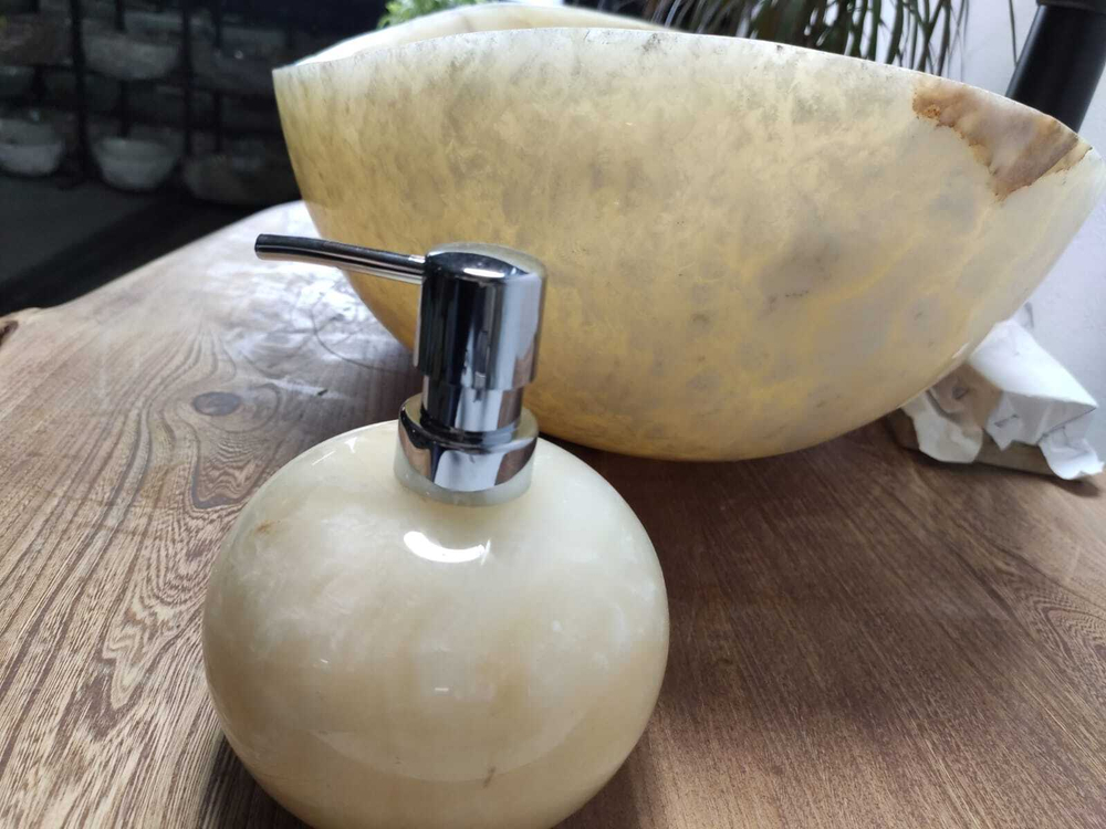 Раковина из оникса Oval Yellow OO-60947 55*38*19 00994