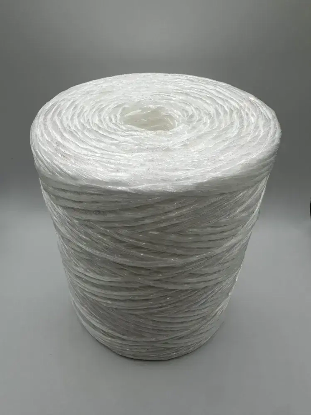 Шпагат полипропиленовый крепежный белый 500м, 1200 ТЕКС для обвязки и упаковки корзин и коробок, подвязки растений в саду и огороде, прочная бечевка