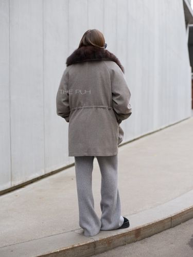 Cерая парка-трансформер из шерсти и кашемира с меховым воротником