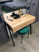 Стильный косметический стол