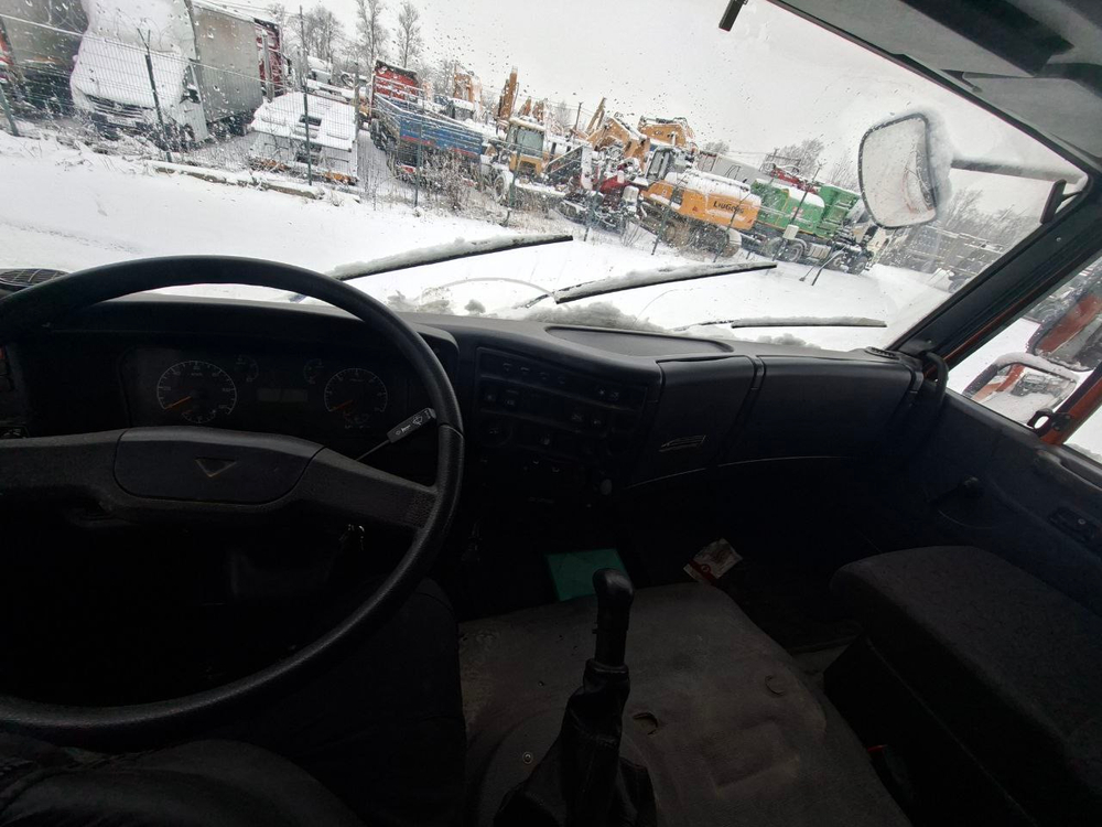 КамАЗ 65201 8x4 Самосвал 65201-6012-49 (Дизельный, 8,9 л, 390 л.с., МТ)