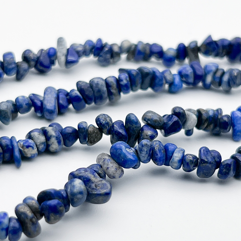 Лазурит бусины, крошка 4-6 мм, цена за нить 38 см