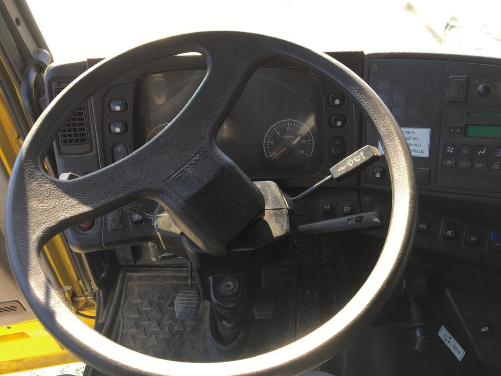 МАЗ 6430 6x4 Седельный тягач 6430С9-520-010 (Дизельный, 11,1 л, 420 л.с., МТ)