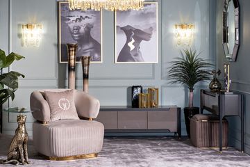 71PN-3123 Ваза стекл.бежевая на металл. основании d20*100см