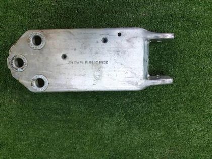 Кронштейн усилителя передний правый BMW 5er F10 (2009-2017)