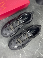 Кроссовки Valentino