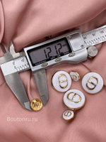 Пуговицы Ди. золото белая эмаль