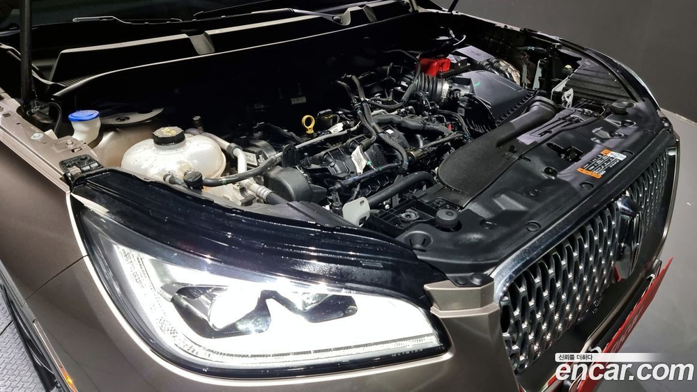 Lincoln Corsair 2.0 Reserve AWD (10.2020)