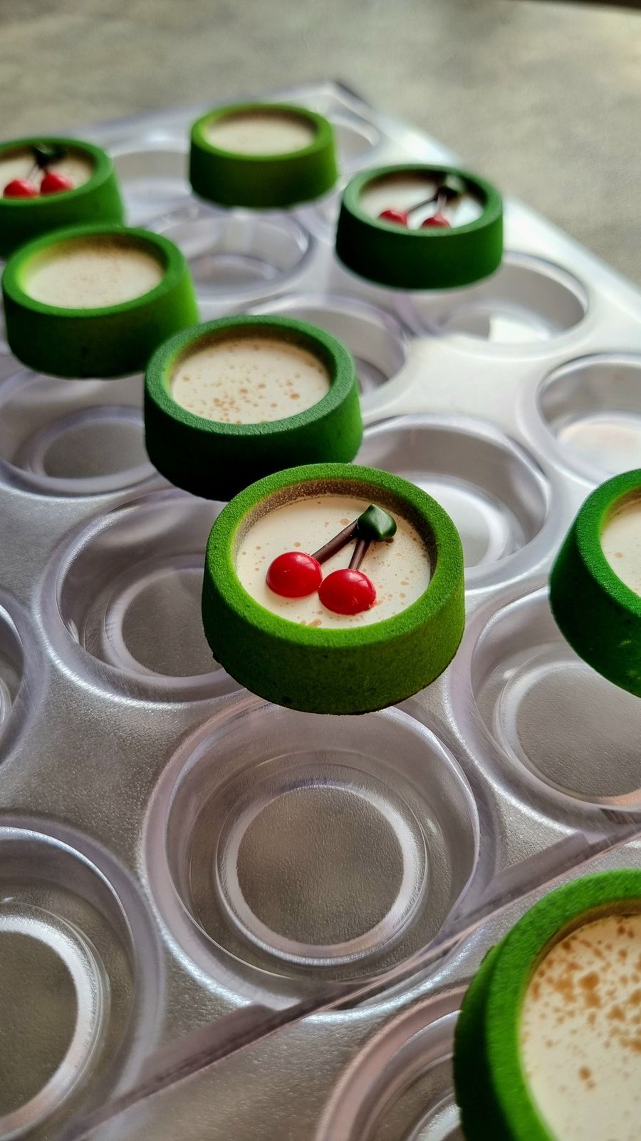 838 | Форма для шоколадных конфет (275*175 мм)