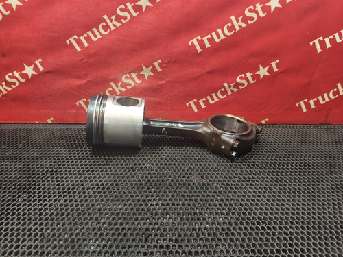 Поршень с шатуном