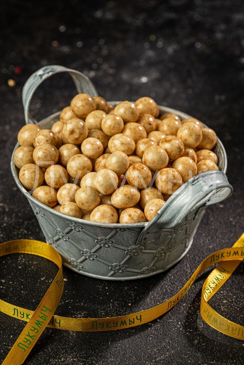 Фундук тирамису в кондитерской глазури 100г