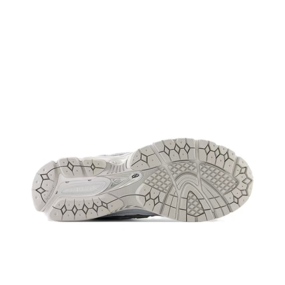 New Balance 1906R "White Silver"