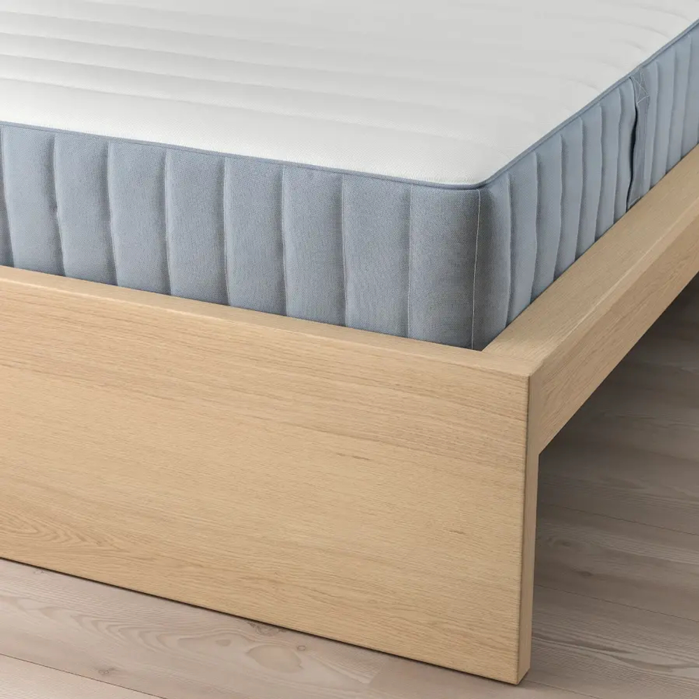 Кровать - IKEA MALM, 200х180 см, матрас средне-жесткий, под беленый дуб, МАЛЬМ ИКЕА