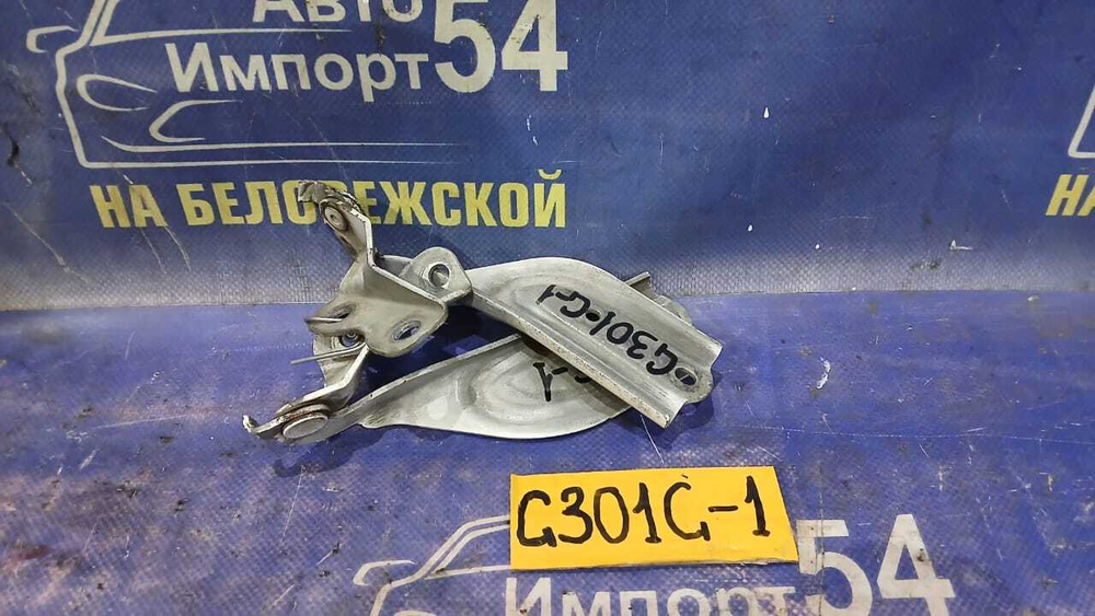 Петля капота правая DAIHATSU PYZAR 1997