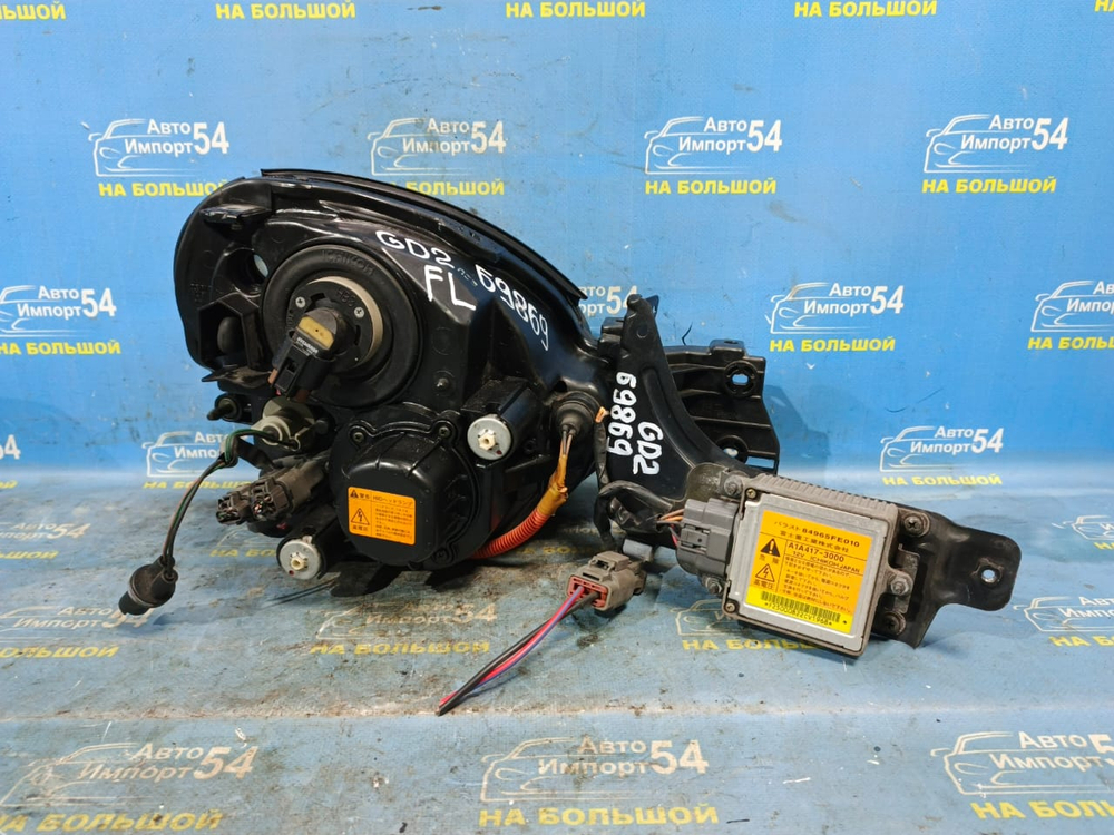 Фара передняя левая SUBARU IMPREZA 2000-2002