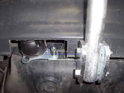 Фаркоп оцинкованный Galia A036A для Audi A4 2000-2007, VW Passat 1996-2005(паспорт и сертификат в комплекте)(без электрики)