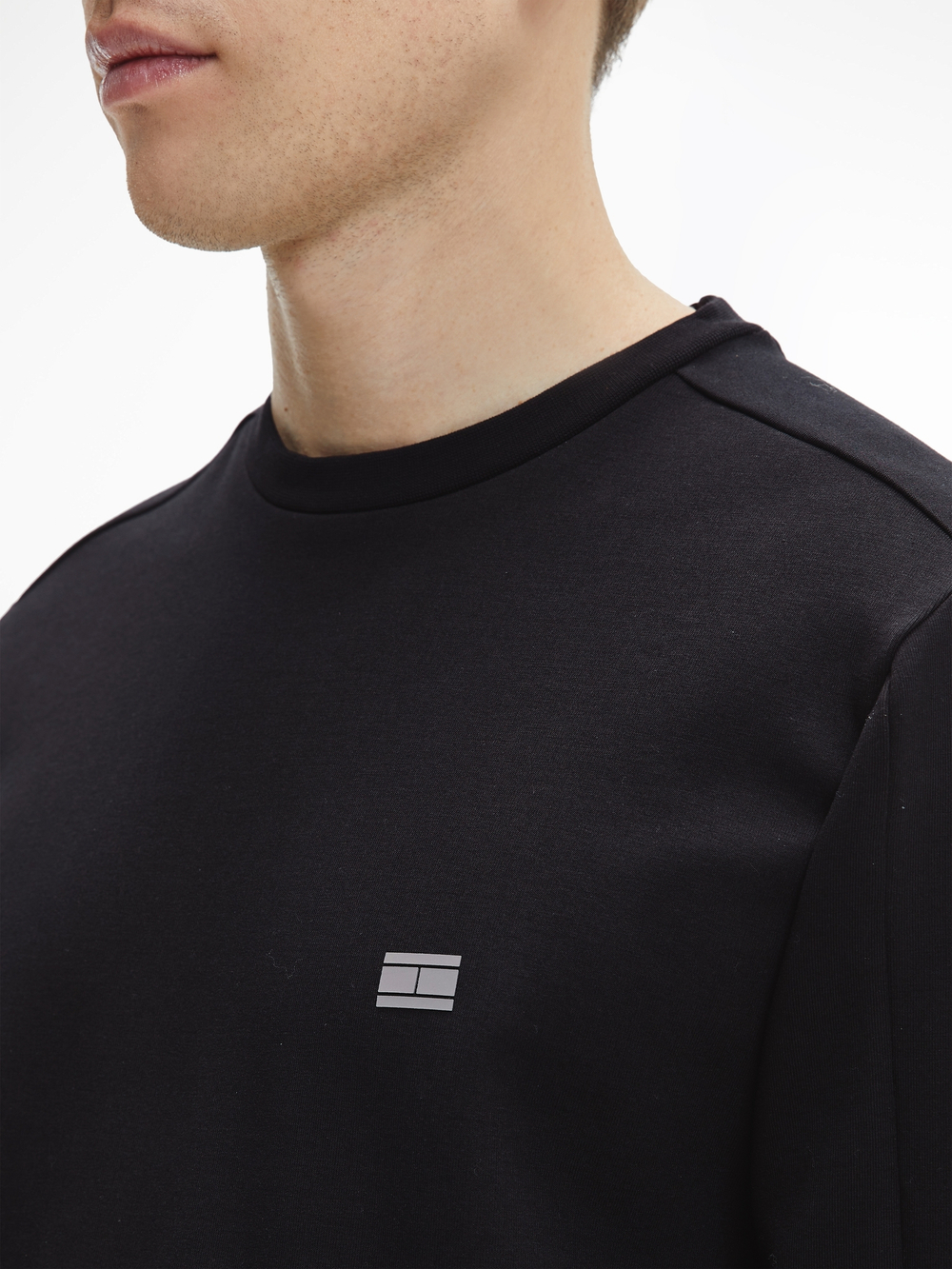 Мужская теннисная кофта Tommy Hilfiger Tech Essentials Crew - black