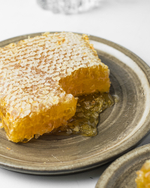 Натуральный мед в сотах HoneyForYou в футляре, 350 г