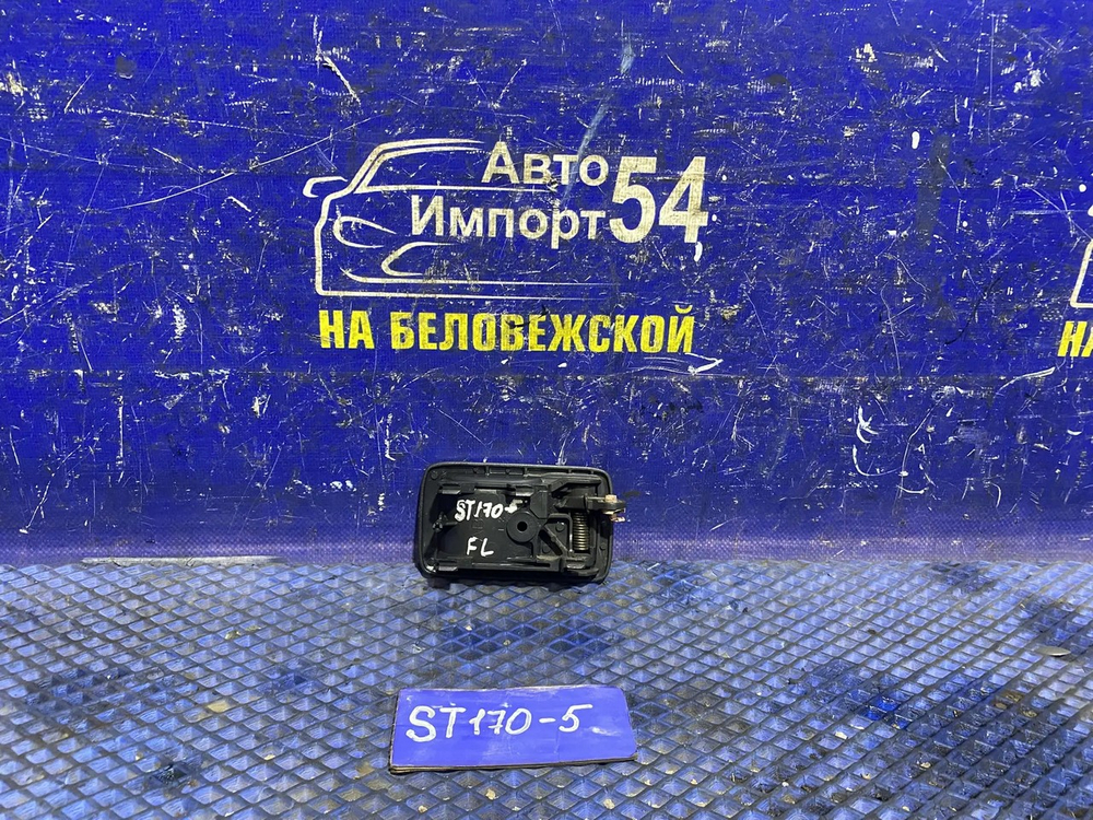 Ручка двери передней левой салонная TOYOTA CARINA 1991