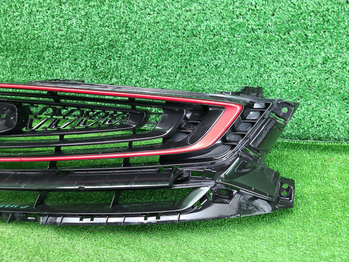 Решетка радиатора Geely Coolray (2019-2023)