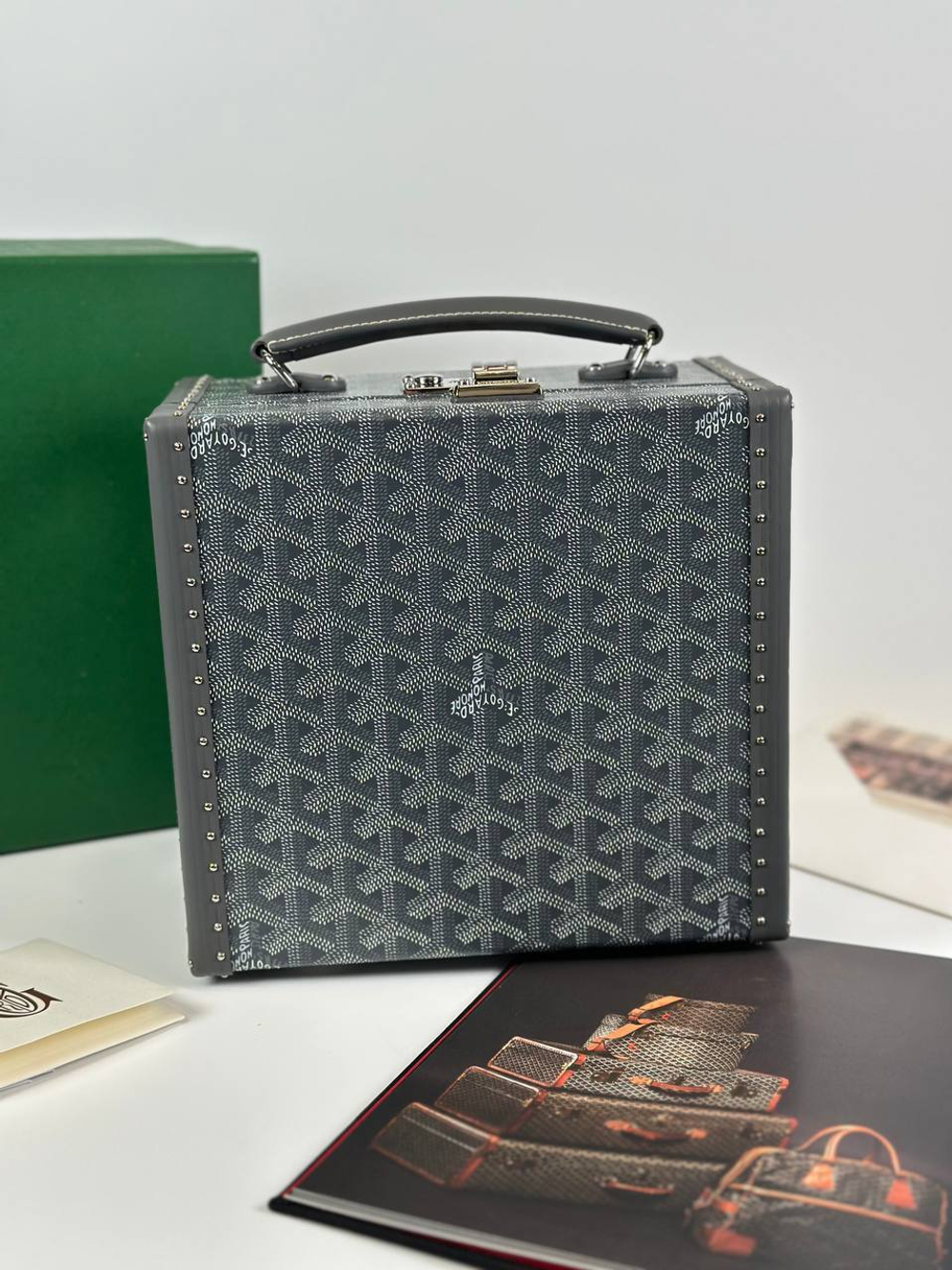 Шкатулка под часы Goyard