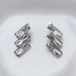 "Нексия" серьги в серебряном покрытии из коллекции "Форсаж" от Jenavi  с английским замком