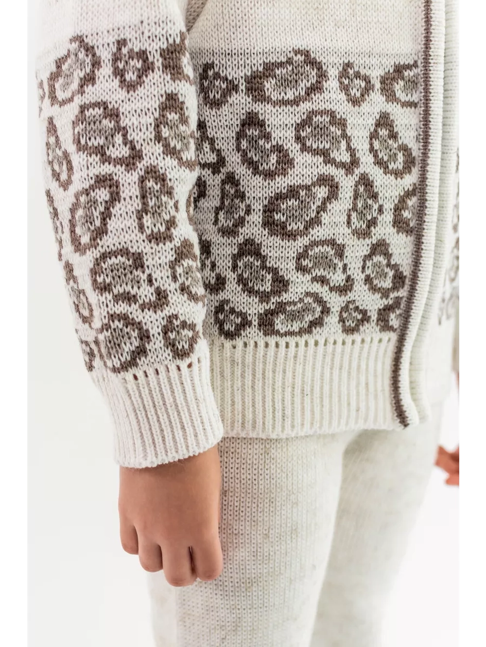 Кофта вязаная