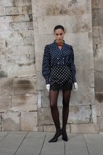 Шелковая мини юбка с кружевом в горох, Черная