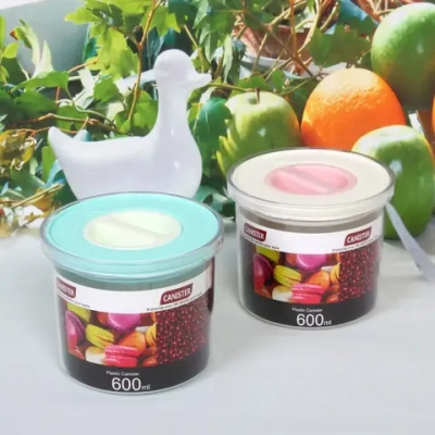 Банка для продуктов пластиковая 600мл «Premium» 11*10см