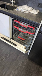 Угловая кухня с фасадами из МДФ в пленке