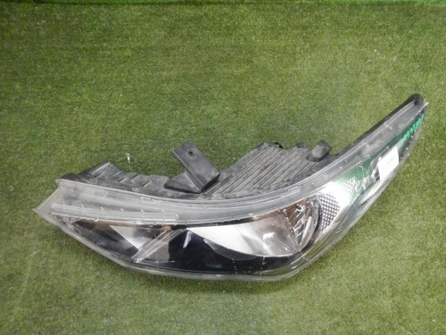 Битая Фара левая Hyundai Solaris 2 (2020-н.в.) галоген